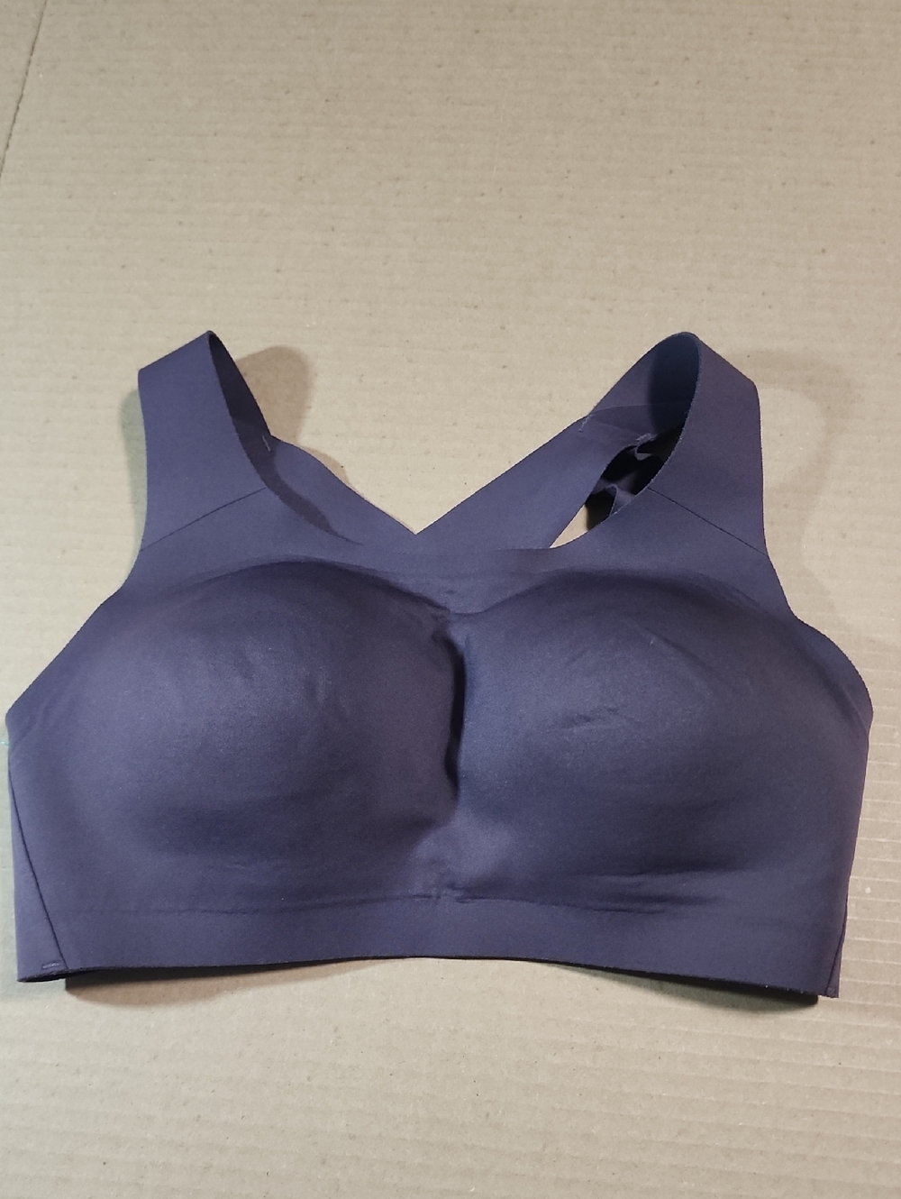 Lululemon Enlite Bra Black Currant, Size 32DD - Picture 3 of 8